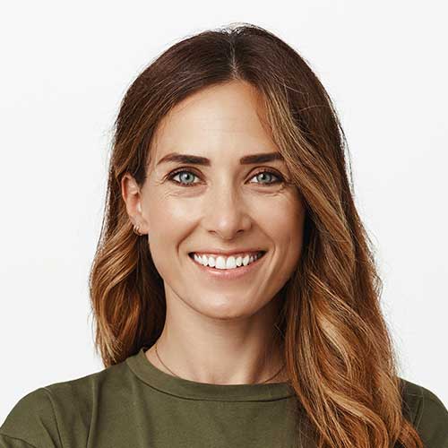Elena R.